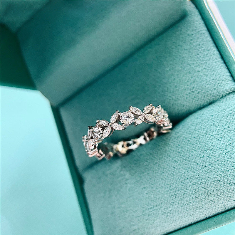 Leaf And Horse-eye Ring